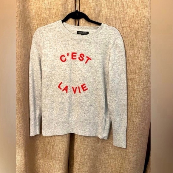 Banana Republic Sweaters - Banana Republic Gray Sweater with Red Print